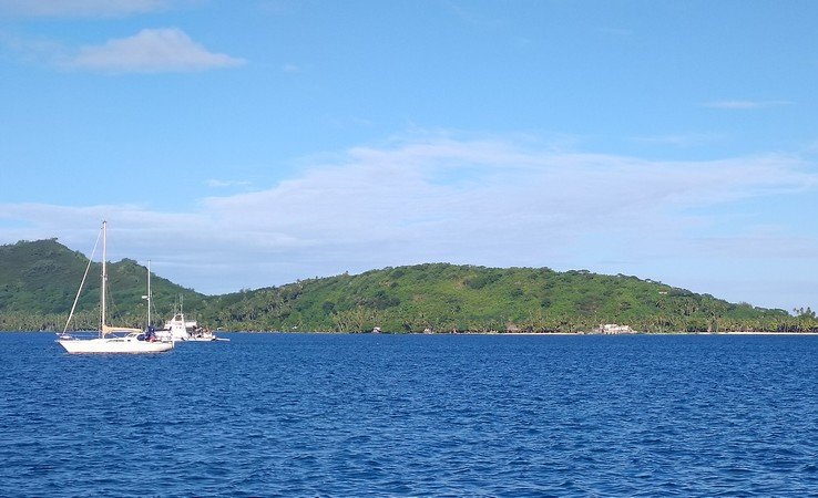 Vent-Sucré au mouillage à Bora Bora
