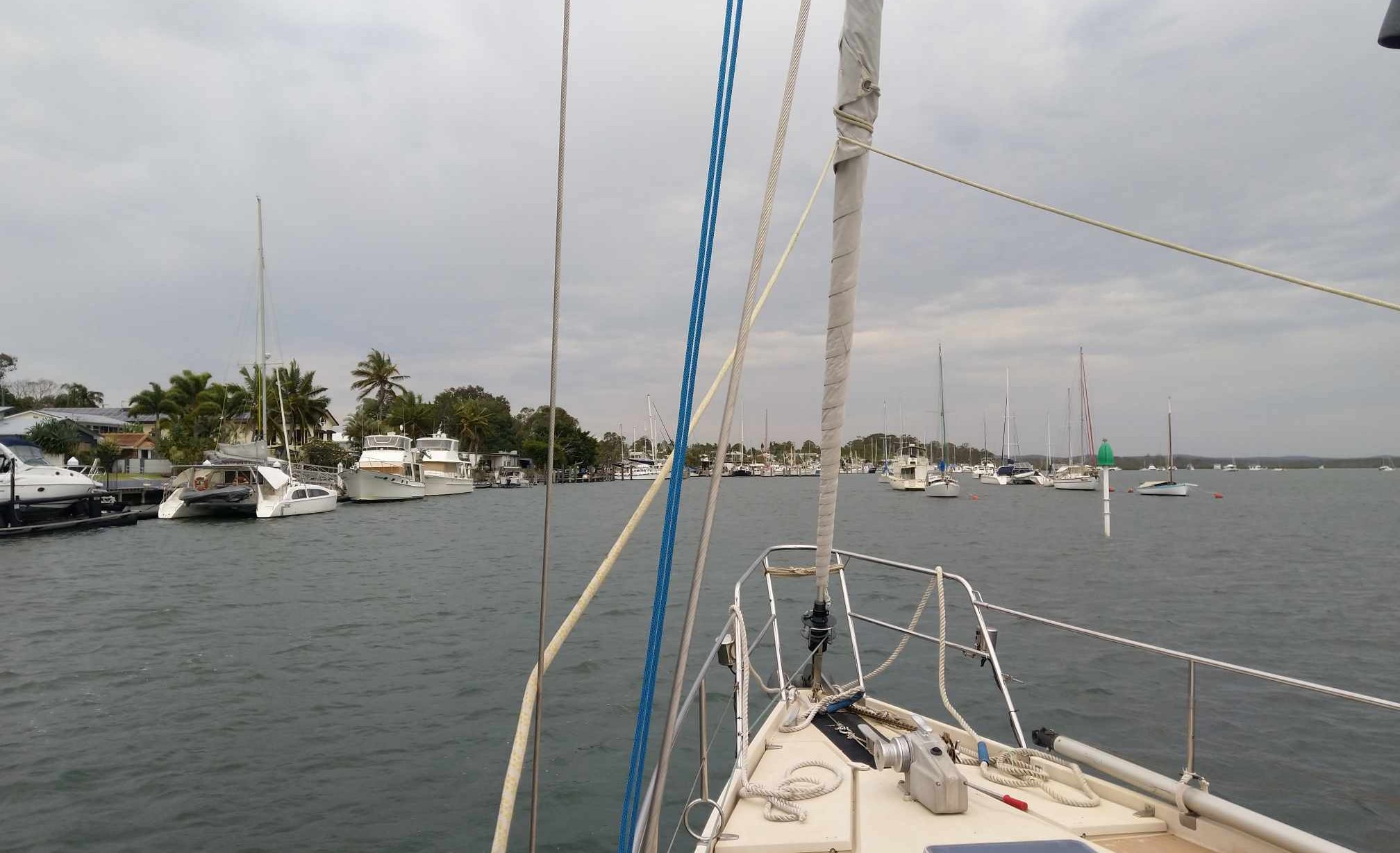 En direction de la marina