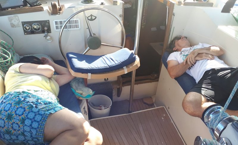 Petite sieste en route vers Moorea