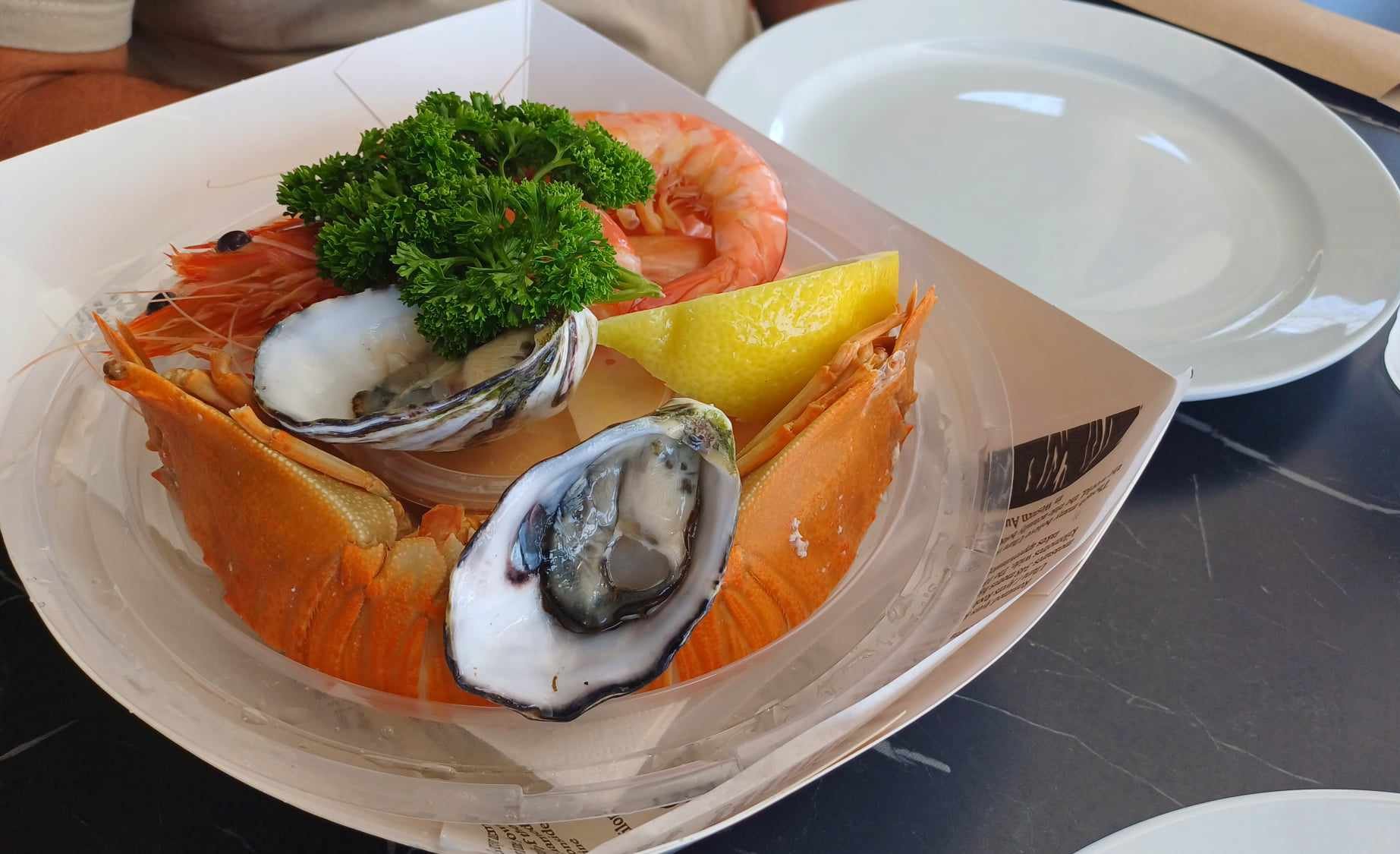 Huitres, crevettes, popinée