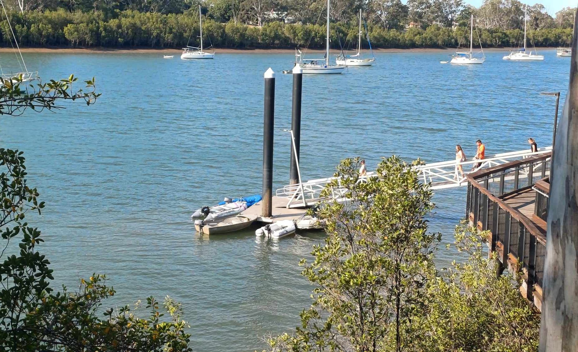 Notre petite annexe au ponton
