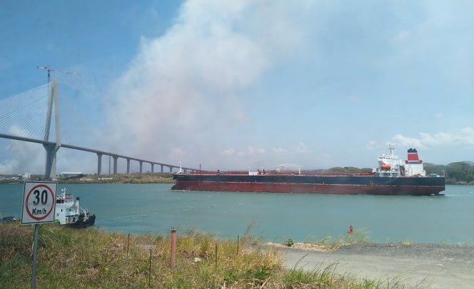 Chaque pilier est enfoncé de 70 m
