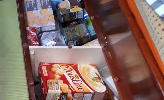 le sec et les boîtes