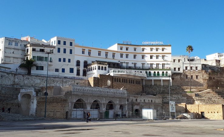 au_pied_de_la_medina_3.jpg