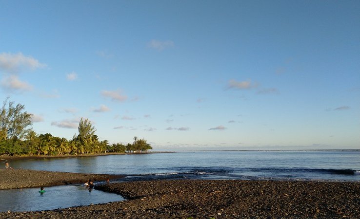 Plage de Teahupoo